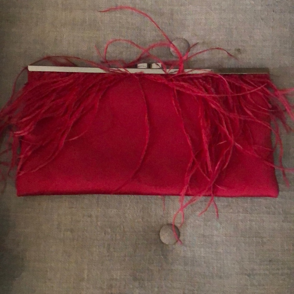 Red feathery clutch